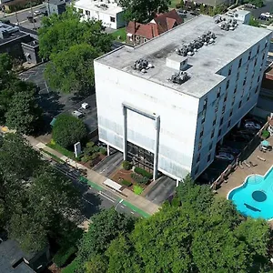Holiday home Elvis But Modernized 3 Beds Pool Parking, Nashville